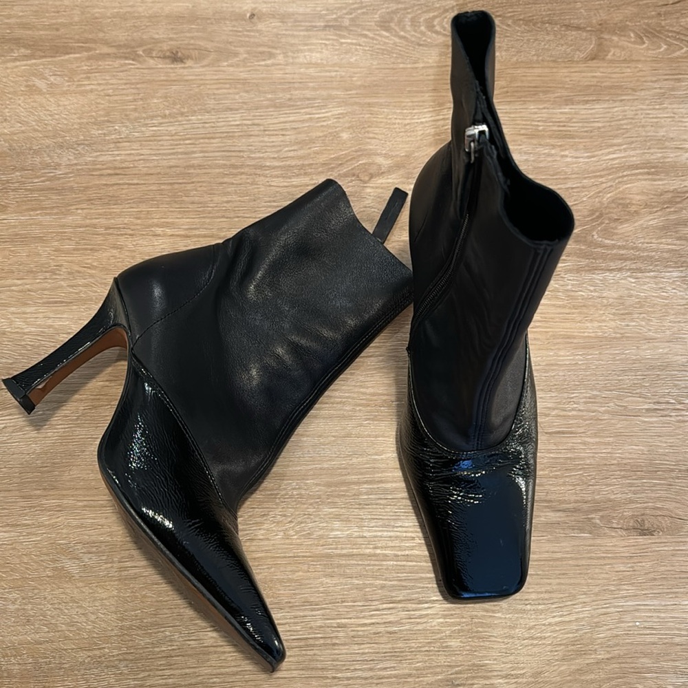 Black Boots